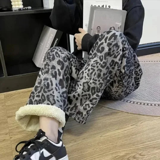 Chic & Cozy Fleece-Lined Trousers